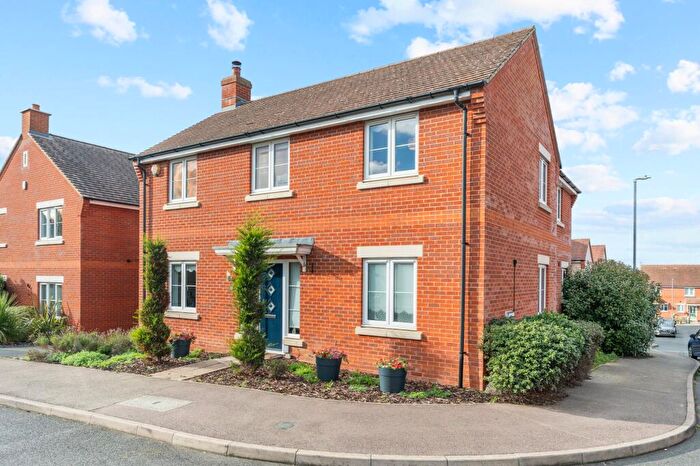 4 Bedroom Detached House For Sale In Maple Close, Pulloxhill, MK45