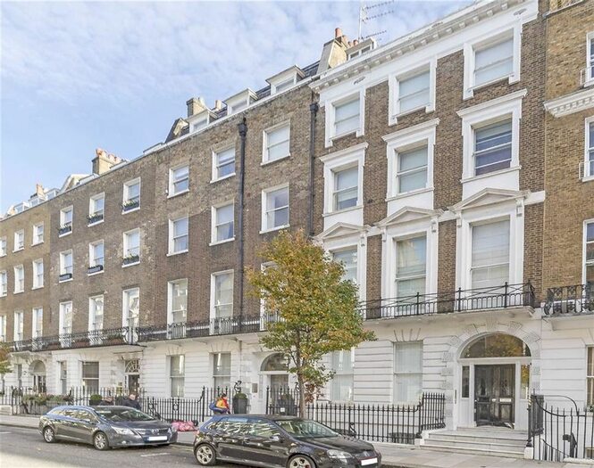 3 Bedroom Flat To Rent In Harley Street, London, W1G