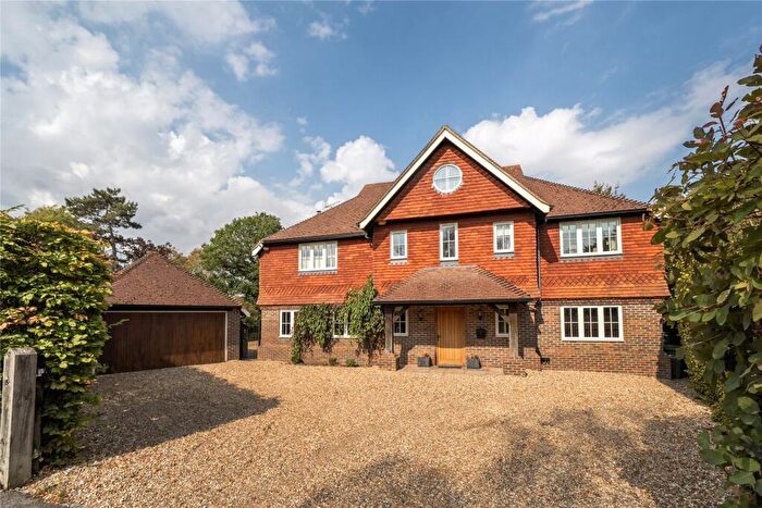 5 Bedroom Detached House For Sale In Manor Close, East Horsley, Surrey, KT24