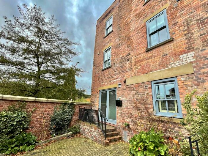 Houses for sale in Erddig Road, LL13