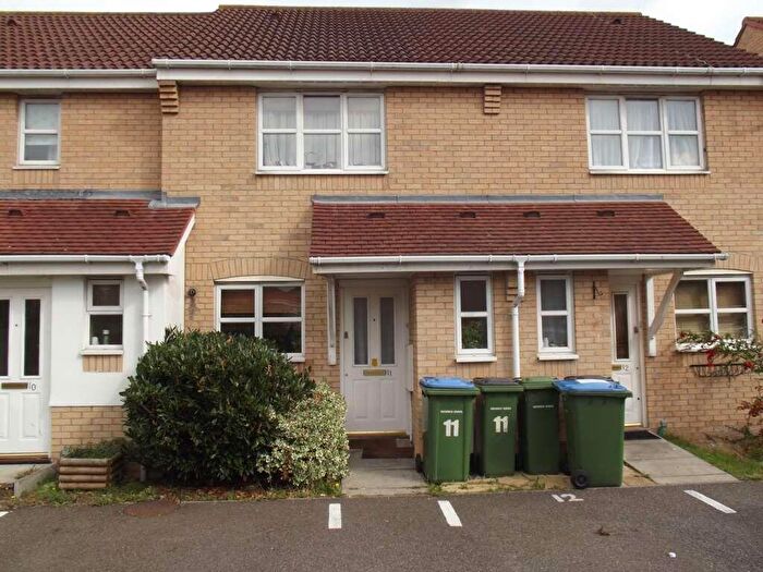 2 Bedroom House To Rent In Narrowboat Close, Thamesmead West, SE28