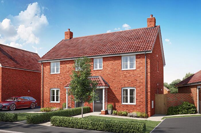 3 Bedroom Semi-Detached House For Sale In Tillett Way, Norwich, NR13