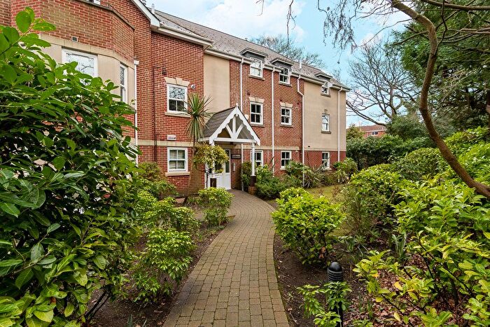 2 Bedroom Flat To Rent In Wimborne Road, Bournemouth, BH2