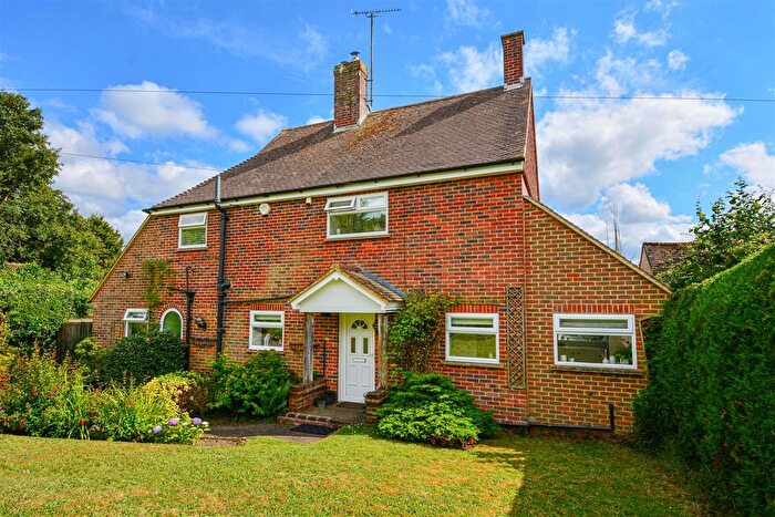 4 Bedroom Detached House For Sale In Rother View, Robertsbridge, TN32