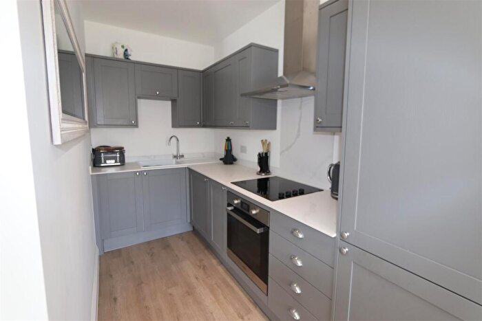 1 Bedroom Flat To Rent In London Road, Westcliff-On-Sea, SS0