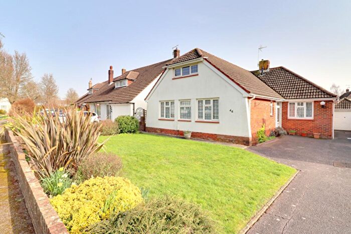 3 Bedroom Detached Bungalow For Sale In Cavendish Drive, Waterlooville, PO7