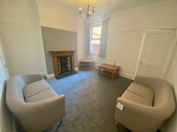 4 Bedroom Terraced House To Rent In Lytham Road, Leicester, LE2