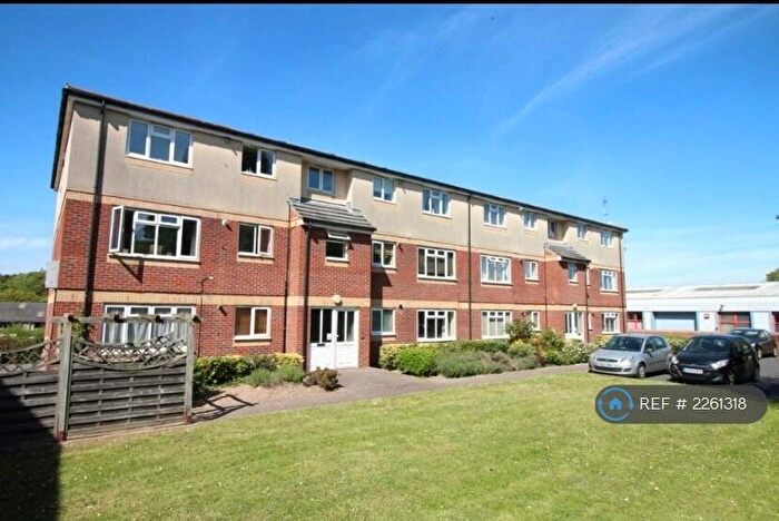 2 Bedroom Flat To Rent In Addison Court, Park Gate, Southampton, SO31