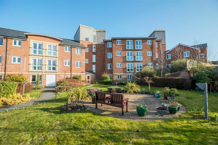 1 Bedroom Flat For Sale In Malpas Court, Northallerton, DL7