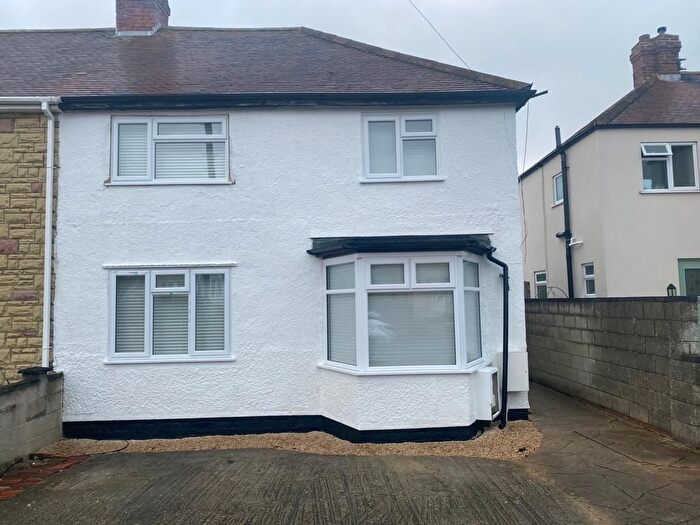 5 Bedroom Semi-Detached House To Rent In Dene Road, Headington, Hmo Ready Sharers, OX3