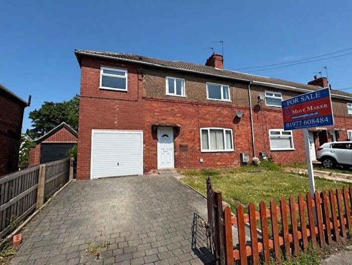 4 Bedroom End Of Terrace House For Sale In Walton Road, Upton, WF9
