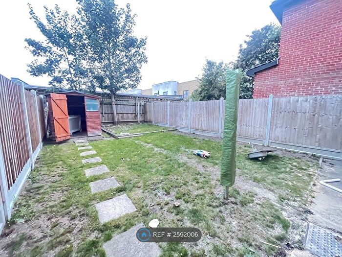 3 Bedroom Terraced House To Rent In Arnold Road, Dagenham, RM9