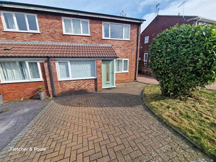 2 Bedroom Flat To Rent In Bryn Cadno, Colwyn Bay, LL29