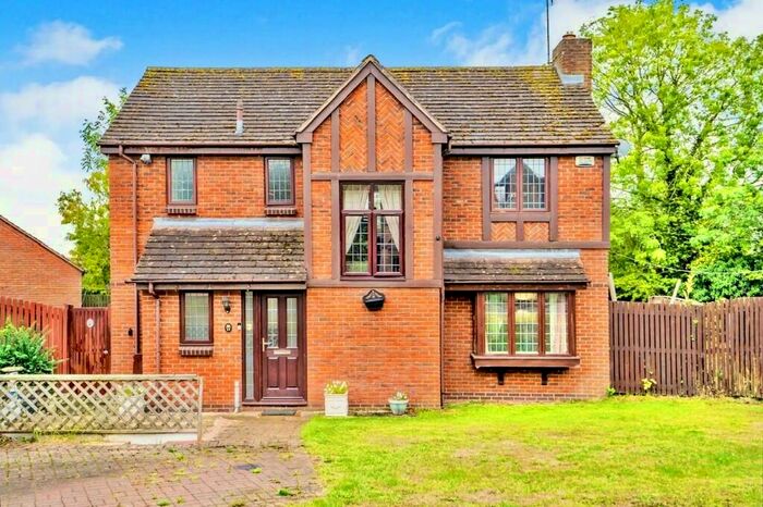 4 Bedroom Detached House To Rent In Broadwells Crescent, Westwood Heath, Coventry, CV4