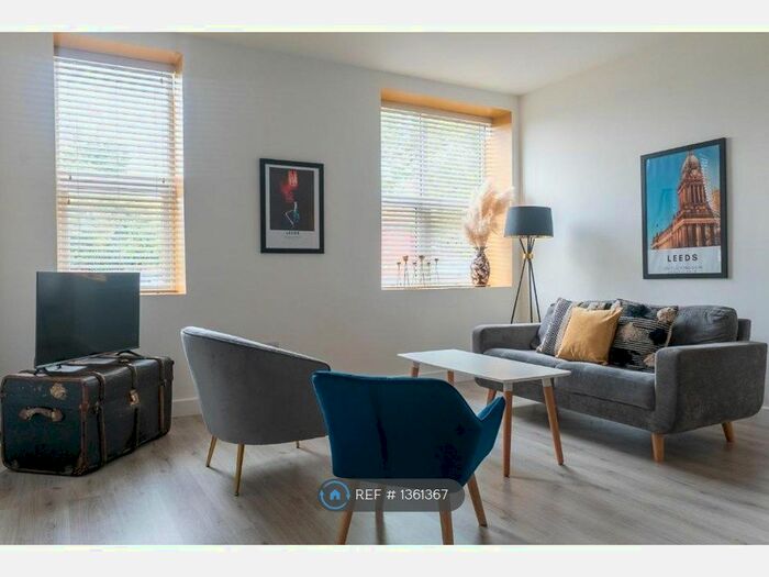 2 Bedroom Flat To Rent In York Road, Leeds, LS9