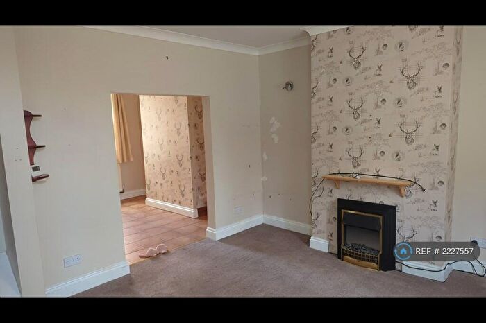 3 Bedroom Terraced House To Rent In Station Road, Rushden, NN10