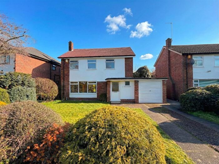 3 Bedroom Detached House For Sale In Goodwood Avenue, Manchester, M23