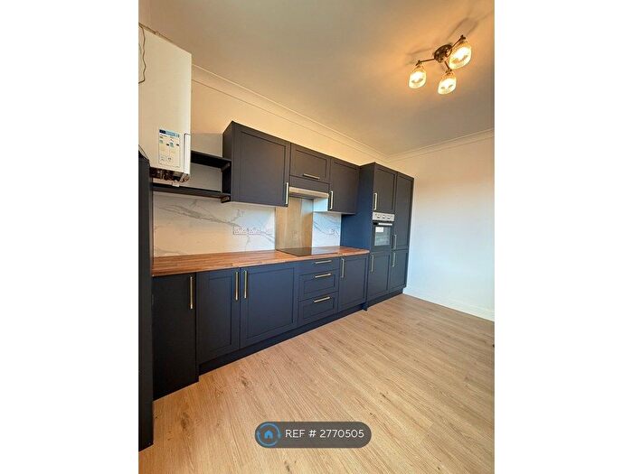 1 Bedroom Flat To Rent In Barrack St, Perth, PH1