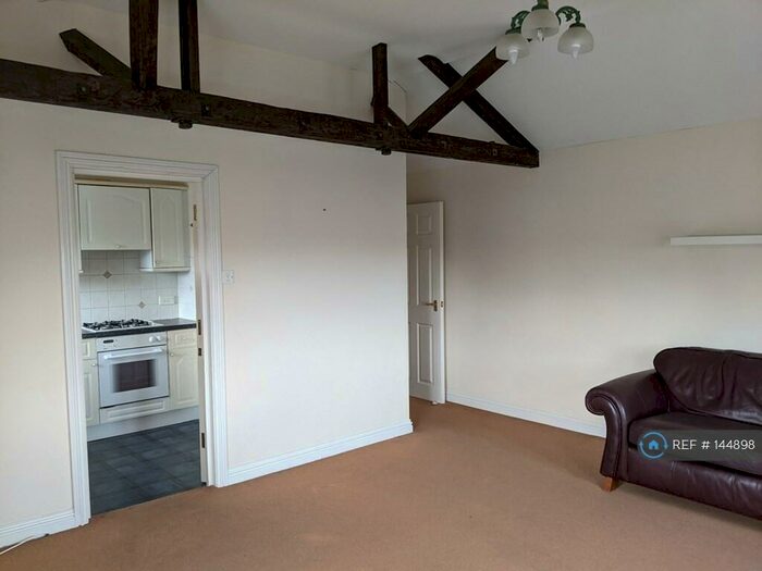 1 Bedroom Flat To Rent In Junction Road, Andover, SP10