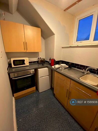 Studio To Rent In Sheffield, Sheffield, S6