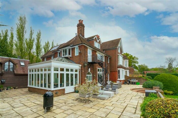 8 Bedroom House For Sale In Village Road, Coleshill, Amersham, HP7