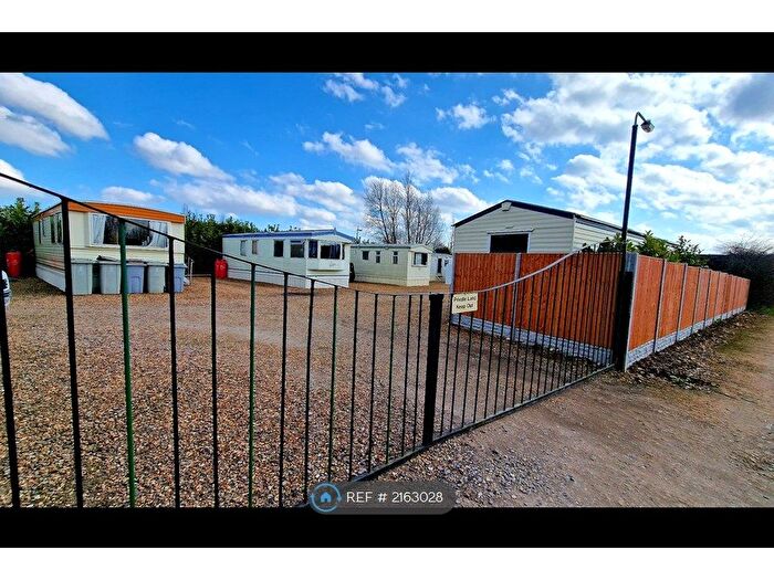 2 Bedroom Mobile/park Home To Rent In Five Counties Park, Greetham, Oakham, LE15