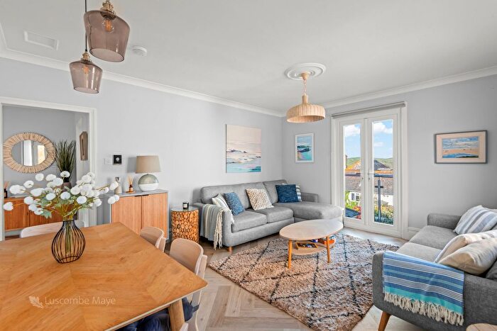 3 Bedroom Flat For Sale In Grand View Road, Hope Cove, TQ7
