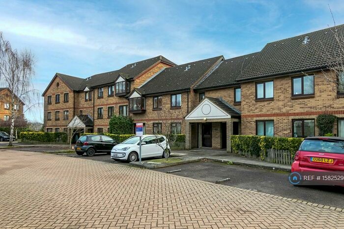 1 Bedroom Flat To Rent In East Finchley, London, N2