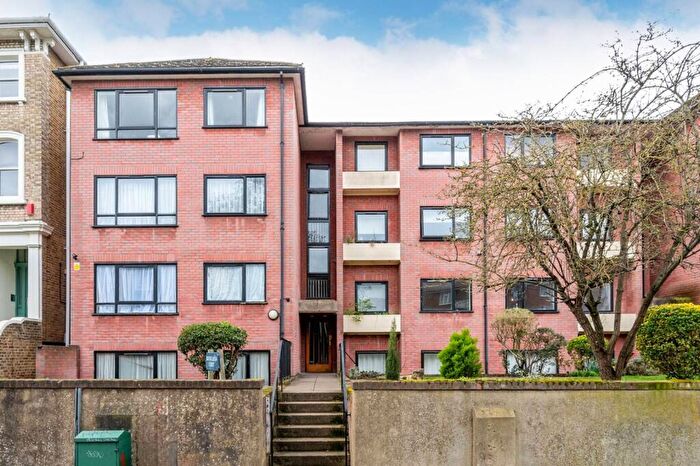 2 Bedroom Flat To Rent In Surbiton Road, Kingston, Kingston Upon Thames, KT1