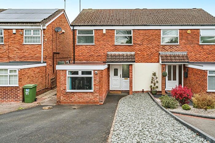 3 Bedroom Semi-Detached House For Sale In Nursery Gardens, Stourbridge, DY8