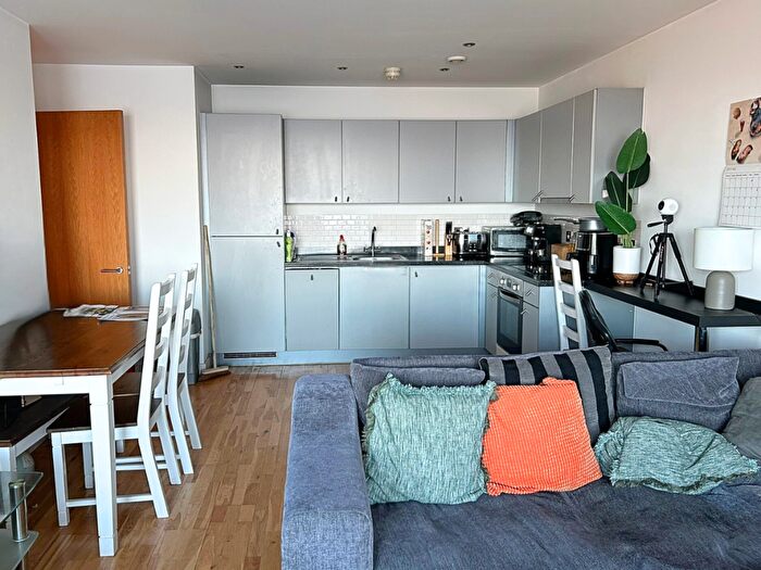 2 Bedroom Apartment For Sale In Alexandra Tower, Princes Parade, Liverpool, L3