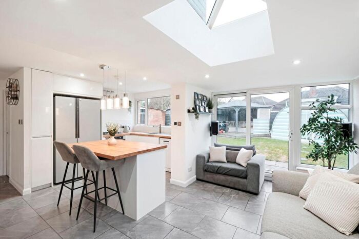 4 Bedroom Semi-Detached Bungalow For Sale In Bronte Close, Shirley, B90