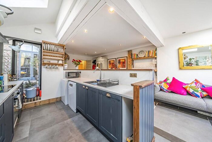 5 Bedroom House To Rent In Priory Avenue, Hornsey, London, N8