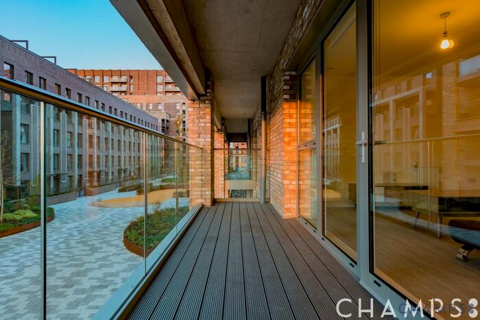 2 Bedroom Flat To Rent In Chapman House, Shipbuilding Way, London, E13
