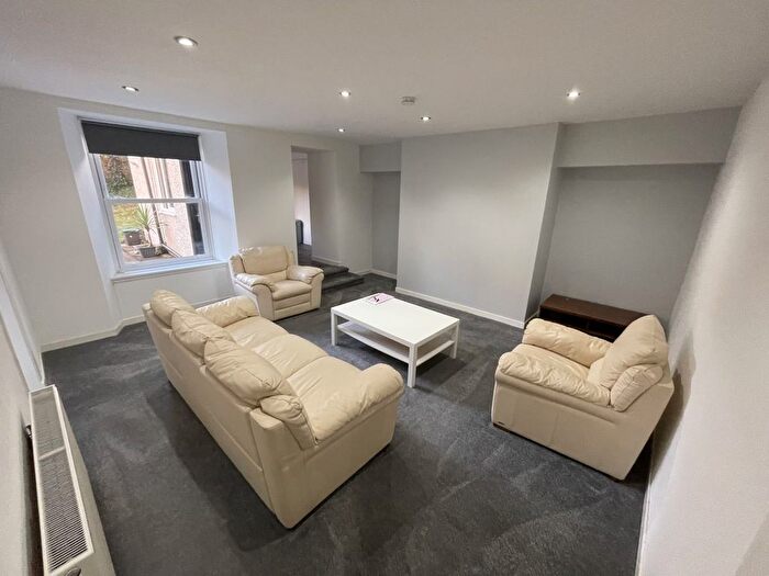 2 Bedroom Flat To Rent In Windsor Street, Dundee, DD2