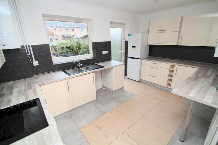 Property To Rent In Mellow Ground, Swindon, SN25