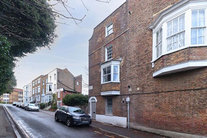 2 Bedroom End Of Terrace House For Sale In Addington Street, Margate, Kent, CT9
