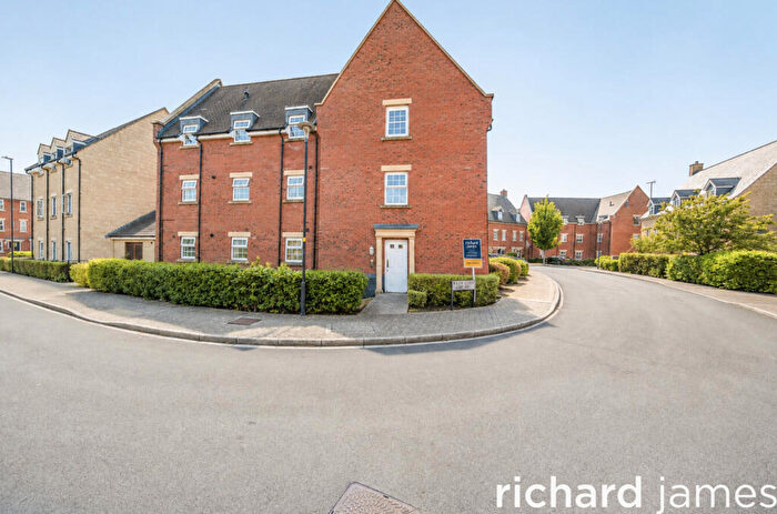 2 Bedroom Flat For Sale In Eyre Close, Swindon, SN25