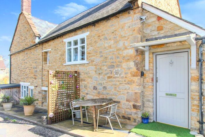 2 Bedroom Maisonette To Rent In Acreman Street, Sherborne, Dorset, DT9
