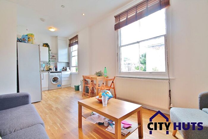 2 Bedroom Flat To Rent In Bartholomew Road, Kentish Town, NW5