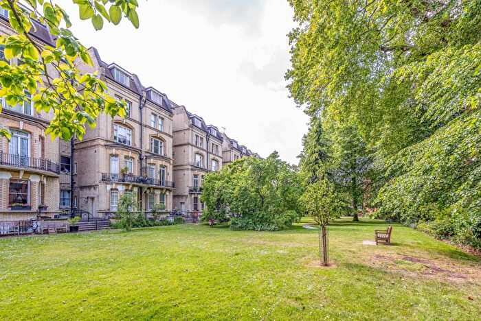 Studio To Rent In Elm Park Gardens, Chelsea, London, SW10