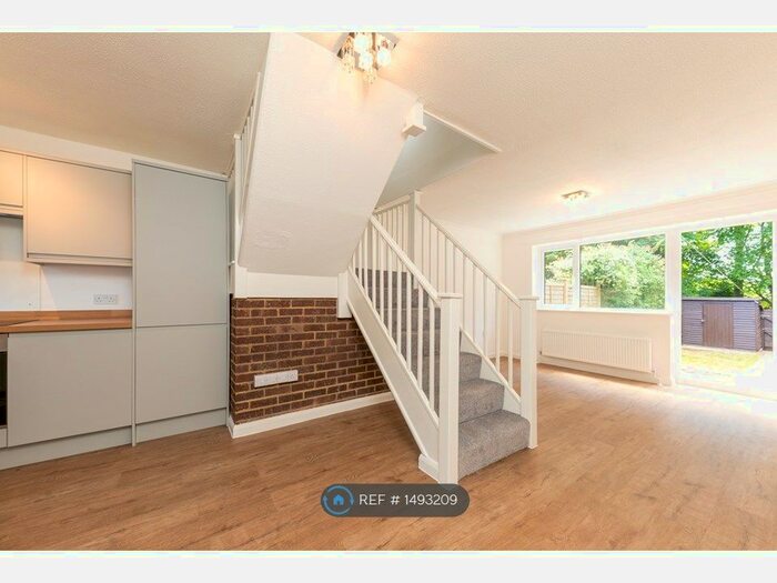 2 Bedroom Terraced House To Rent In Katrine Square, Hemel Hempstead, HP2