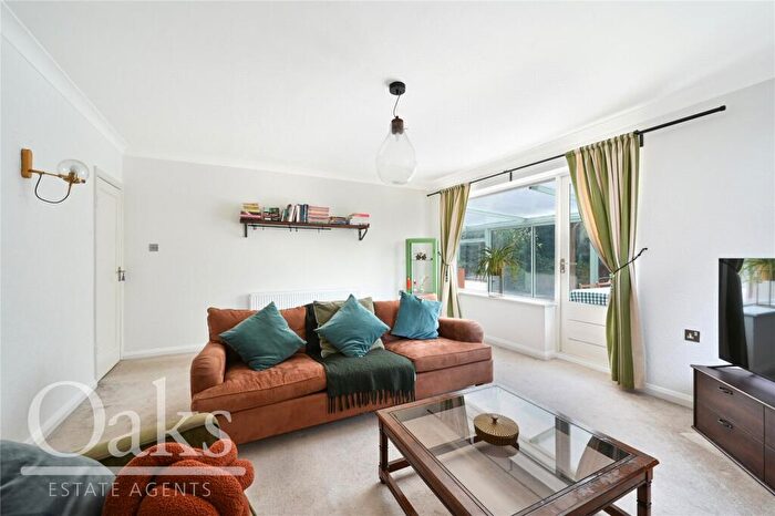 4 Bedroom Bungalow For Sale In Outram Road, Addiscombe, CR0