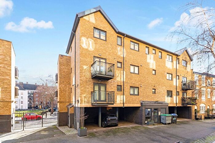 1 Bedroom Flat For Sale In Providence Square, Shad Thames, SE1