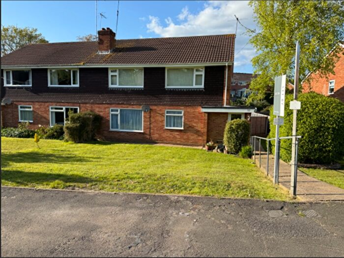 2 Bedroom Flat For Sale In Whittington Close, Hythe, Southampton, Hampshire, SO45