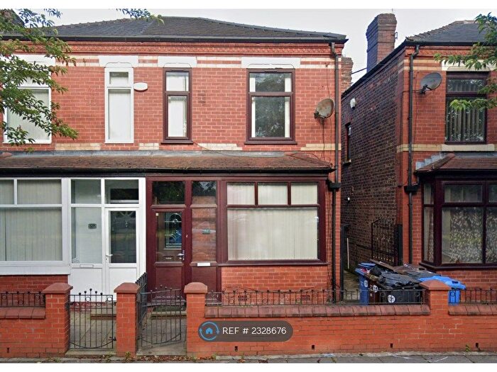 4 Bedroom Semi-Detached House To Rent In Seaford Road, Salford, M6