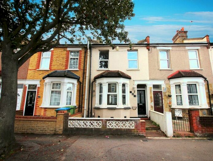 3 Bedroom Terraced House To Rent In Abbey Grove, Abbey Wood, SE2