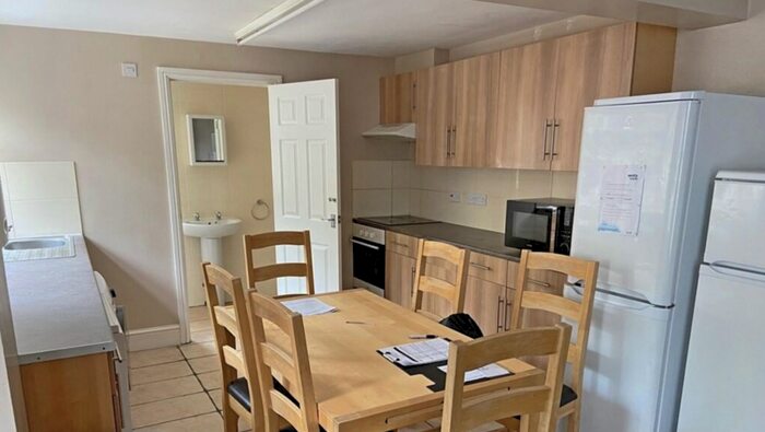 6 Bedroom House To Rent In Seymour Road, Bristol, BS7