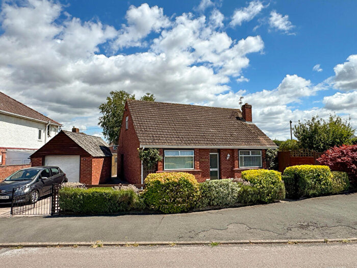 4 Bedroom Chalet For Sale In Dinedor Avenue, Putson, Hereford, HR2