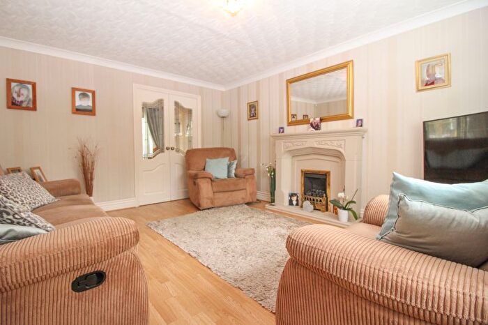 4 Bedroom Detached House For Sale In Platt Lane, Whelley, Wigan, WN1